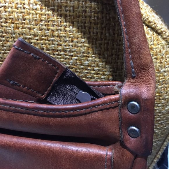 VINTAGE MESSENGER CROWN LEATHER BAGS - Picture 10 of 14